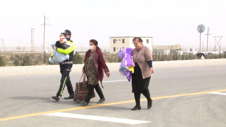 Bakı, Sumqayıt və Abşerona maşınların daxil olmaması üçün qurulan polis postları: vəziyyət necədir? Bakı, Sumqayıt və Abşerona maşınların daxil olmaması üçün qurulan polis postları: vəziyyət necədir?