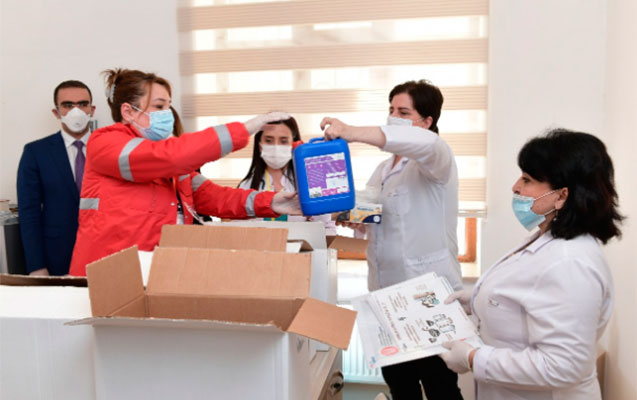 Heydər Əliyev Fondu bir sıra müəssisələrə maska və digər qoruyucu vasitələr verib Heydər Əliyev Fondu bir sıra müəssisələrə maska və digər qoruyucu vasitələr verib