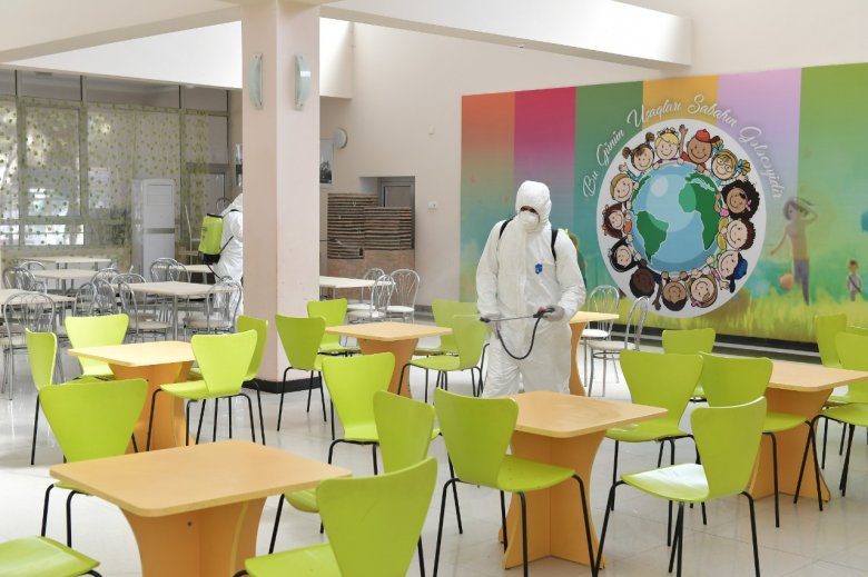 Heydər Əliyev Fondu bir sıra müəssisələrə maska və digər qoruyucu vasitələr verib