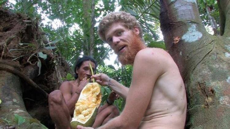 Qəbilə halında yaşayanların həyatından film çəkilib Qəbilə halında yaşayanların həyatından film çəkilib