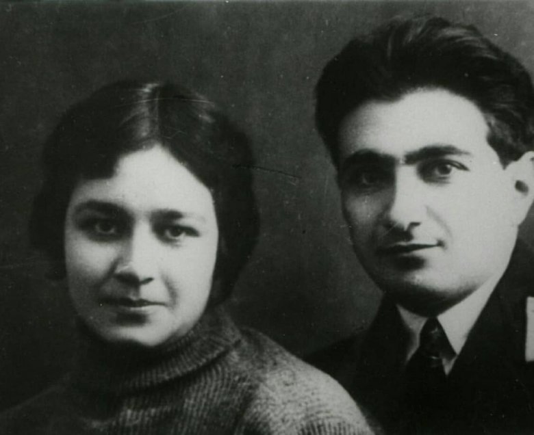 Əbdüssəməd mirzə Kambəxş: "Qırmızı şahzadə"