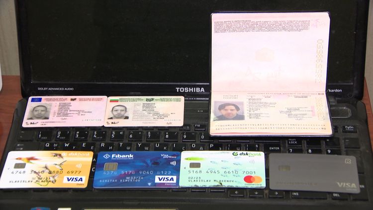 Azərbaycan banklarına kiber hücumlar təşkil edən şəxslər tutulub Azərbaycan banklarına kiber hücumlar təşkil edən şəxslər tutulub