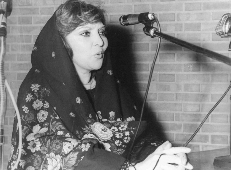 Ləbət xanım Vala: şair, yazıçı, jurnalist və müğənni şahzadə Ləbət xanım Vala: şair, yazıçı, jurnalist və müğənni şahzadə