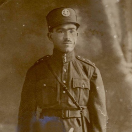 Əbdüləli xan Etimadi Müqəddəm: portretin bütün cizgiləri ilə