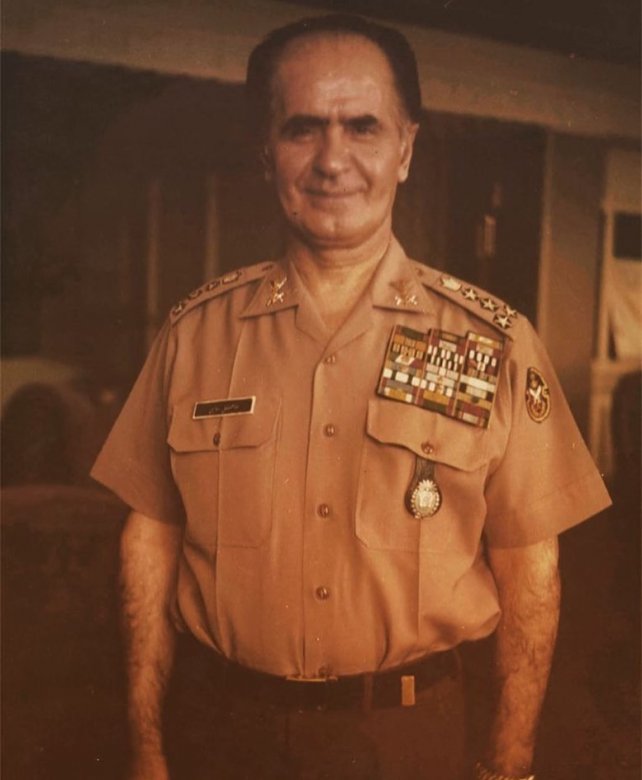 Qulaməli Üveysi: Qaraqoyunlu Qara Yusifin törəməsi