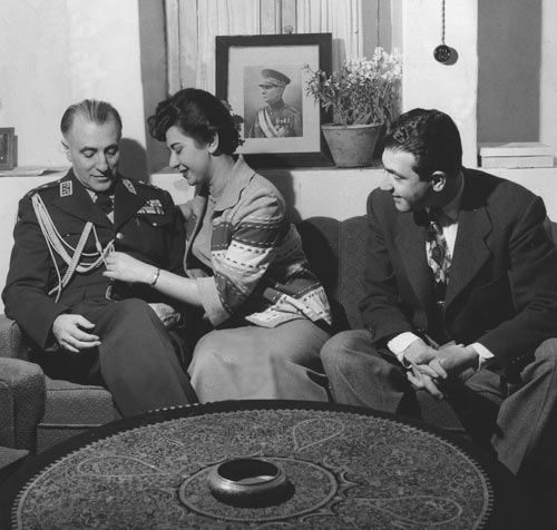 Fəzlulla Zahidi: Müsəddiqi yıxmış siyasətçi