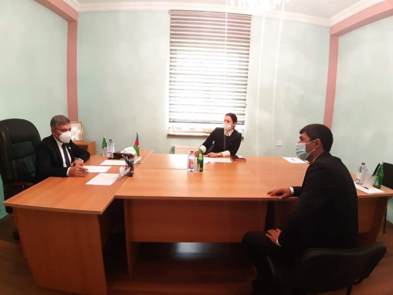 Vüqar Bayramov seçicilərlə görüşlərə başlayıb