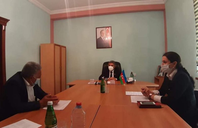 Vüqar Bayramov seçicilərlə görüşlərə başlayıb Vüqar Bayramov seçicilərlə görüşlərə başlayıb