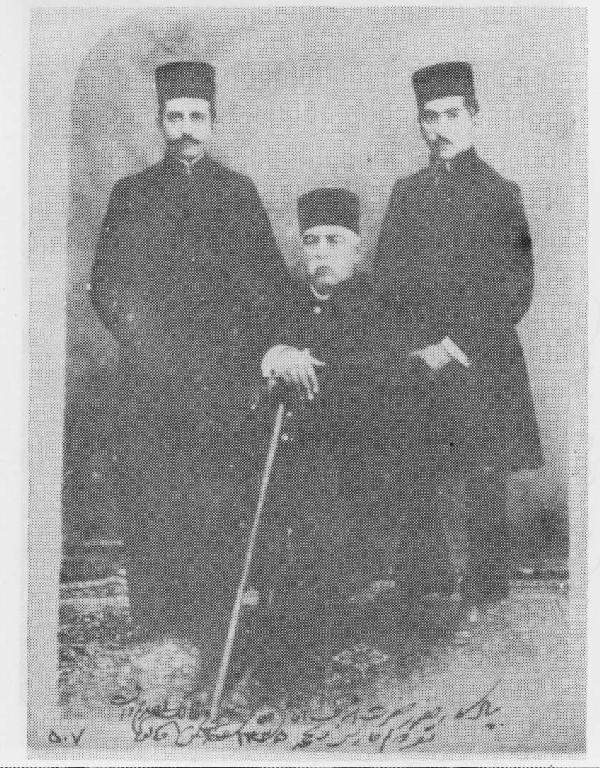   Əbdülhüseyn mirzə Fərmanfərma: Rza şah onun mehtəri olub