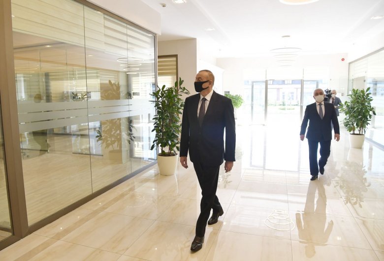 Prezident “Əhmədli” yarımstansiyasının açılışında iştirak edib