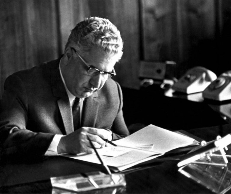 Vəli Axundovdan gözlənilməz jest