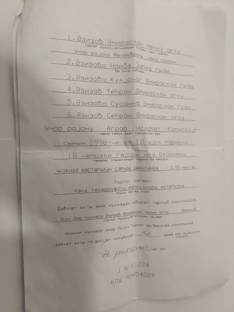 Məmur kəndlinin pay torpağını mənimsəyib?