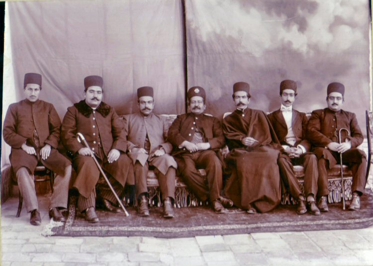 Məsud mirzə Zillisultan: zalım və zabitə timsalında