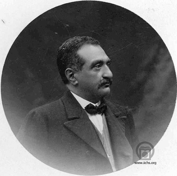 Məsud mirzə Zillisultan: zalım və zabitə timsalında