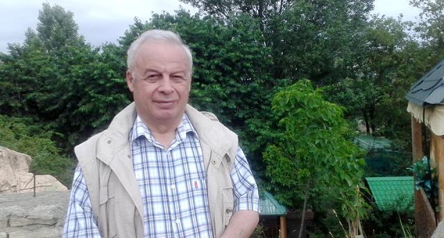 Firuz Mustafa: “Özümdə az-çox bir cəhəti bəyənirəm...”