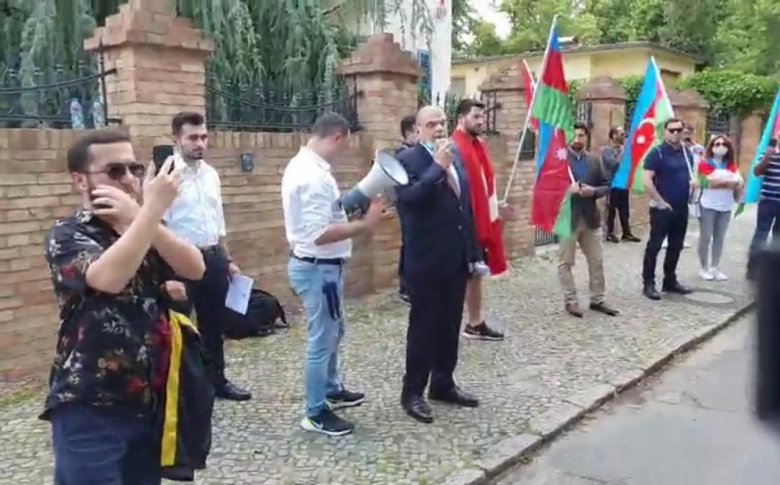 İsraildə Azərbaycana dəstək aksiyası keçirilib İsraildə Azərbaycana dəstək aksiyası keçirilib