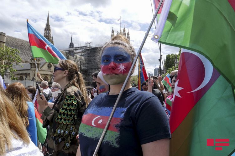 Londonda Ermənistanın təcavüzünə qarşı aksiya keçirilib