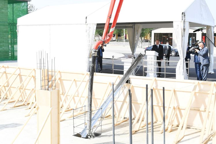 İlham Əliyev İsmayıllı rayonuna gəlib - Yenilənib