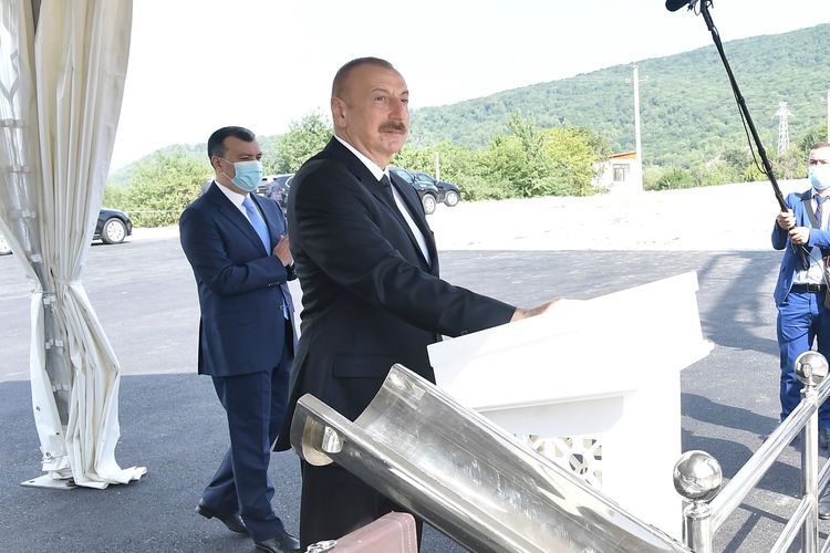 İlham Əliyev İsmayıllı rayonuna gəlib - Yenilənib