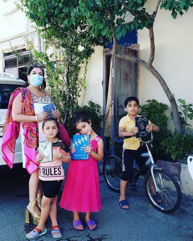 Elza Seyidcahan maraqlı aksiya keçirib Elza Seyidcahan maraqlı aksiya keçirib