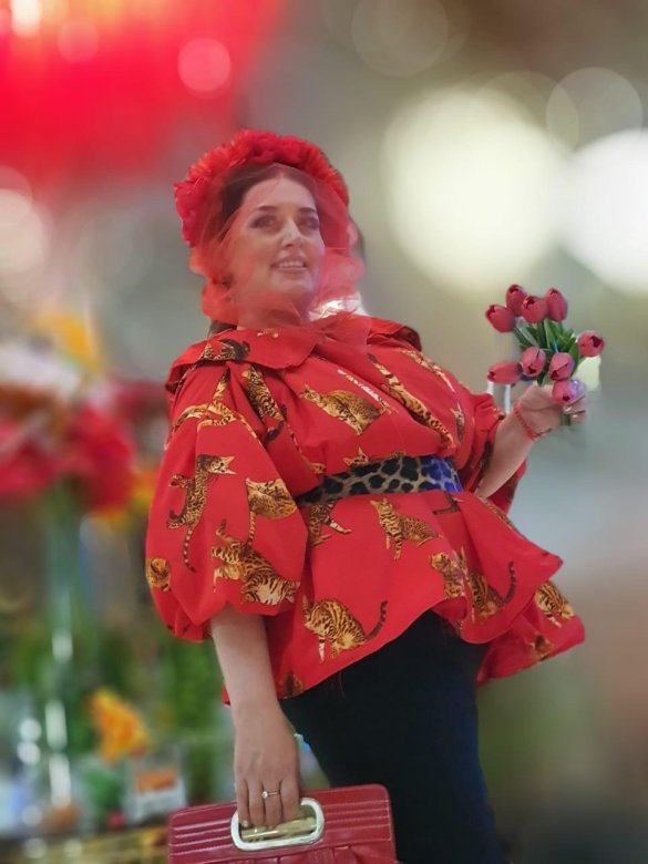 Elza Seyidcahan teleaparıcılıq edəcək