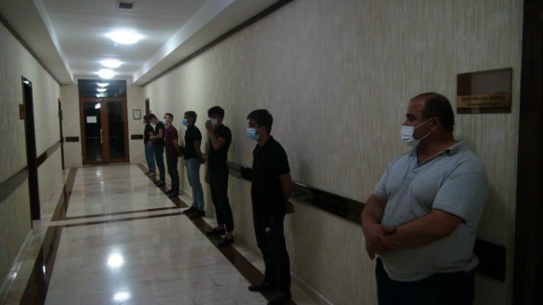 Daha bir rayonda nişan mərasimi keçirənlər saxlanılıb Daha bir rayonda nişan mərasimi keçirənlər saxlanılıb