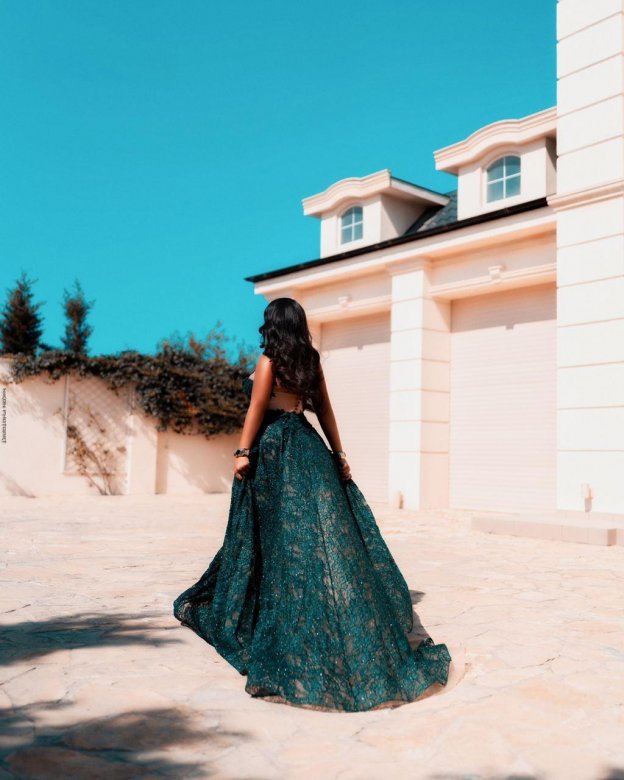 Müğənni fərqli obrazlar yaradıb