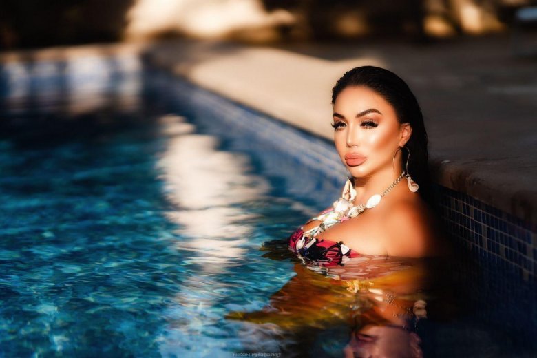 Müğənni fərqli obrazlar yaradıb Müğənni fərqli obrazlar yaradıb