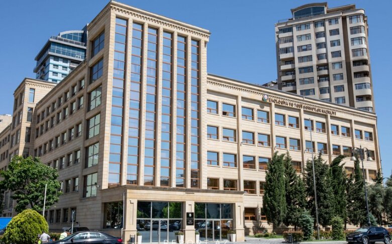 Nazirliyin vəzifəli şəxsi rüşvətə görə tutulub