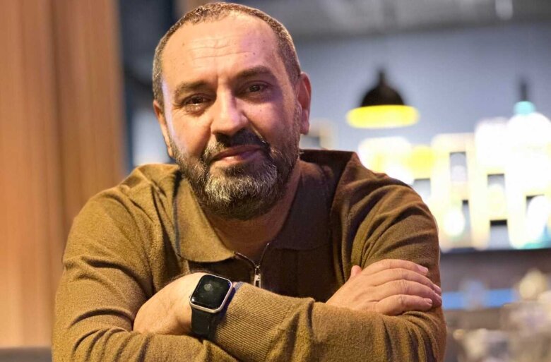 İlham Əziz: “Hər yazıçının öz əlifbası olmalıdır”