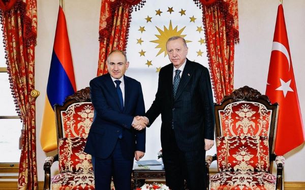 Paşinyan Türkiyədə Ərdoğanla görüşüb - (Yenilənib)