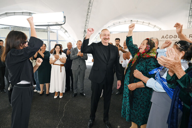 Prezident və birinci xanım Ağdərə sakinləri ilə görüşüblər - (Yenilənib)