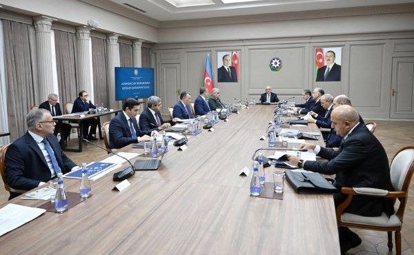 İqtisadi Şuranın iclası keçirilib