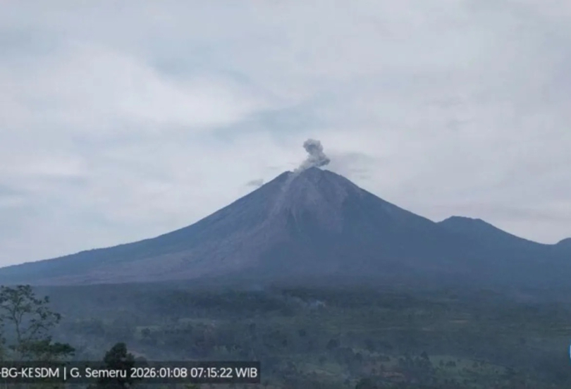 İndoneziyada Semeru vulkanı püskürüb